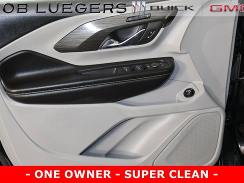 Certified 2024 GMC Terrain SLT image 6