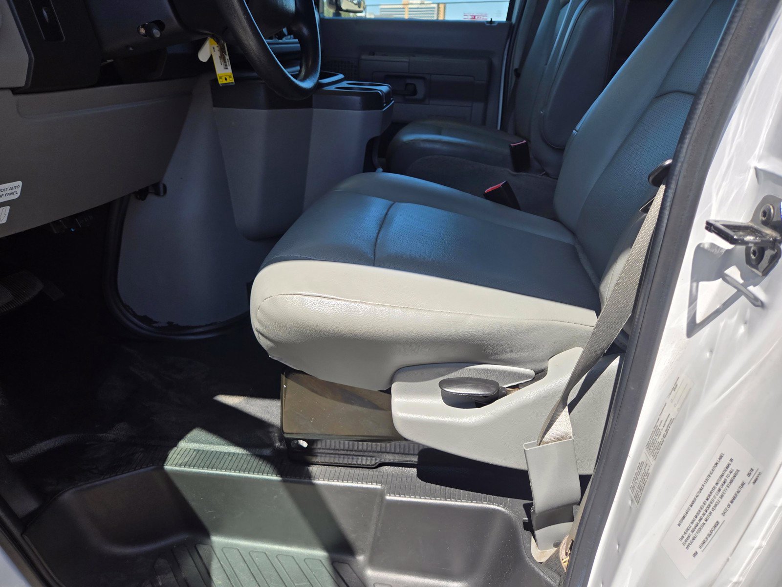 Used 2018 Ford E-350 and Econoline 350 Super Duty w/ Motorhome Prep Package RWD image 11