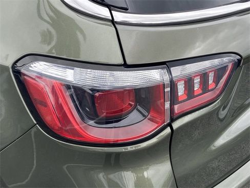 Used 2019 Jeep Compass Latitude image 7