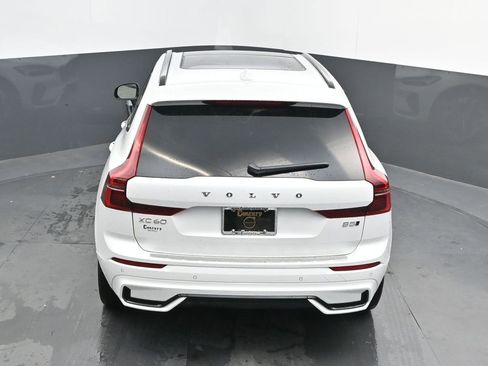 New 2026 Volvo XC60 B5 Plus w/ Protection Package Premier AWD/4WD image 23