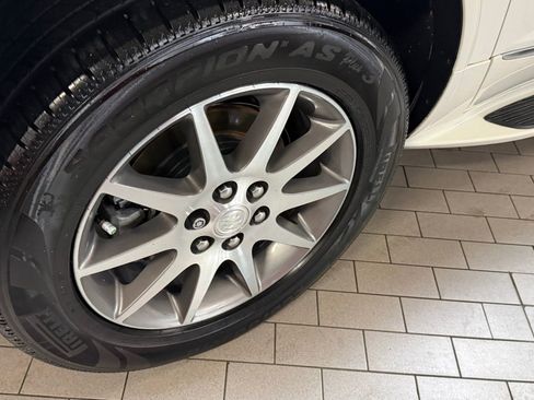 Used 2015 Buick Enclave Leather FWD image 28