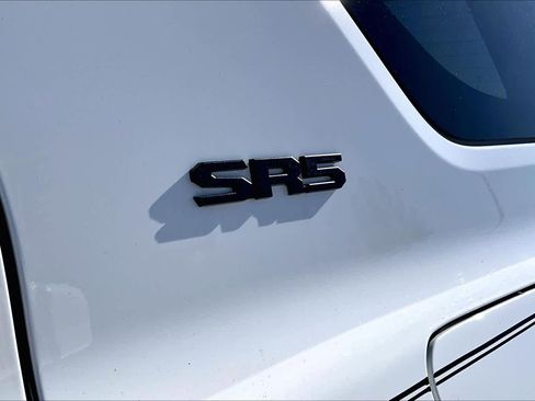 Used 2025 Toyota 4Runner SR5 image 9