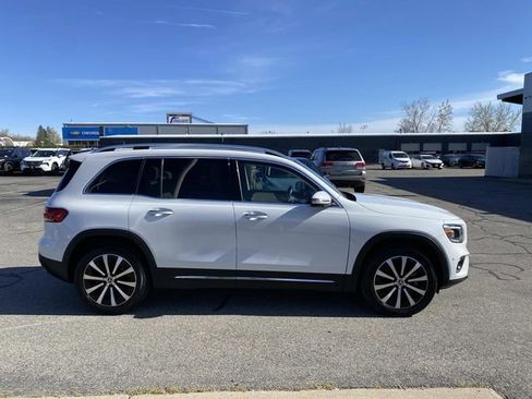 Used 2023 Mercedes-Benz GLB 250 4MATIC image 5