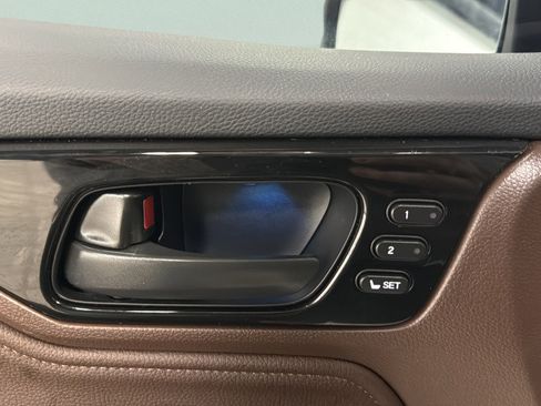 Used 2025 Honda Odyssey Touring image 16