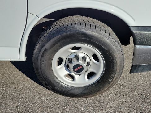 Used 2020 GMC Savana 2500 w/ Driver Convenience Package image 36