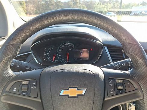 Used 2020 Chevrolet Trax LS w/ Tint and Cruise Package image 19
