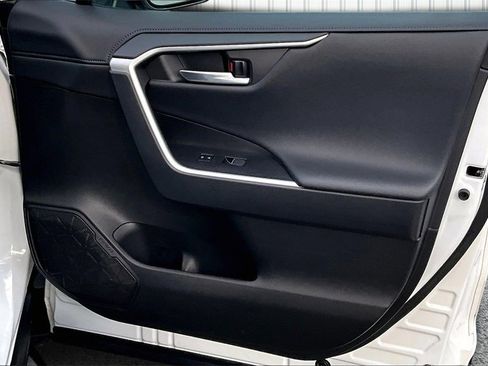 Used 2023 Toyota RAV4 XSE image 19