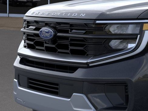 New 2026 Ford Expedition Max Platinum w/ Driver's Package image 17
