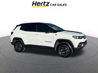 Used 2025 Jeep Compass Trailhawk video 1