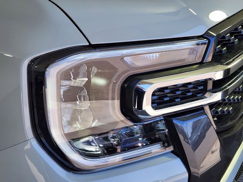 New 2026 Ford Ranger Lariat w/ FX4 Off-Road Package AWD/4WD image 11