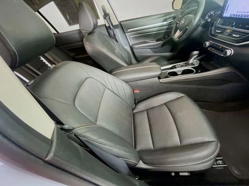 Used 2024 Nissan Altima 2.5 SR w/ SR Premium Package FWD image 30