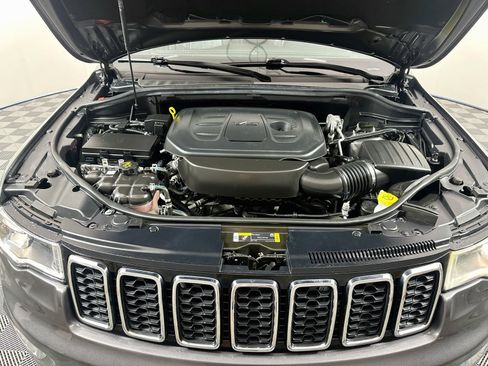 Used 2021 Jeep Grand Cherokee Limited AWD/4WD image 31