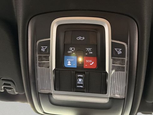 Used 2025 RAM 1500 Big Horn AWD/4WD image 28