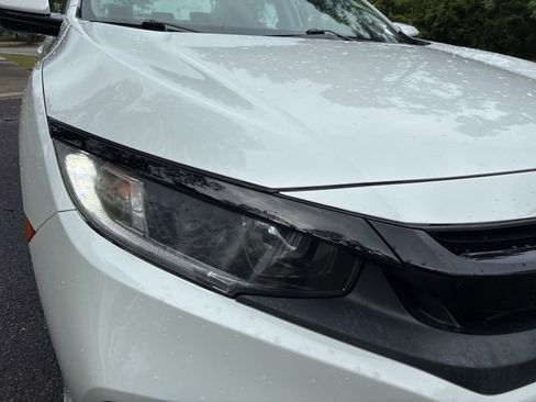 Used 2019 Honda Civic LX image 9