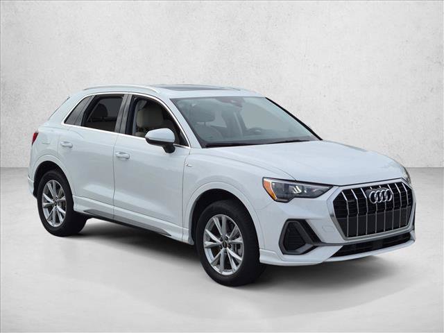 Used 2022 Audi Q3 2.0T Premium AWD/4WD image 3