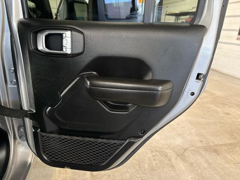 Used 2018 Jeep Wrangler Unlimited Sport S image 50