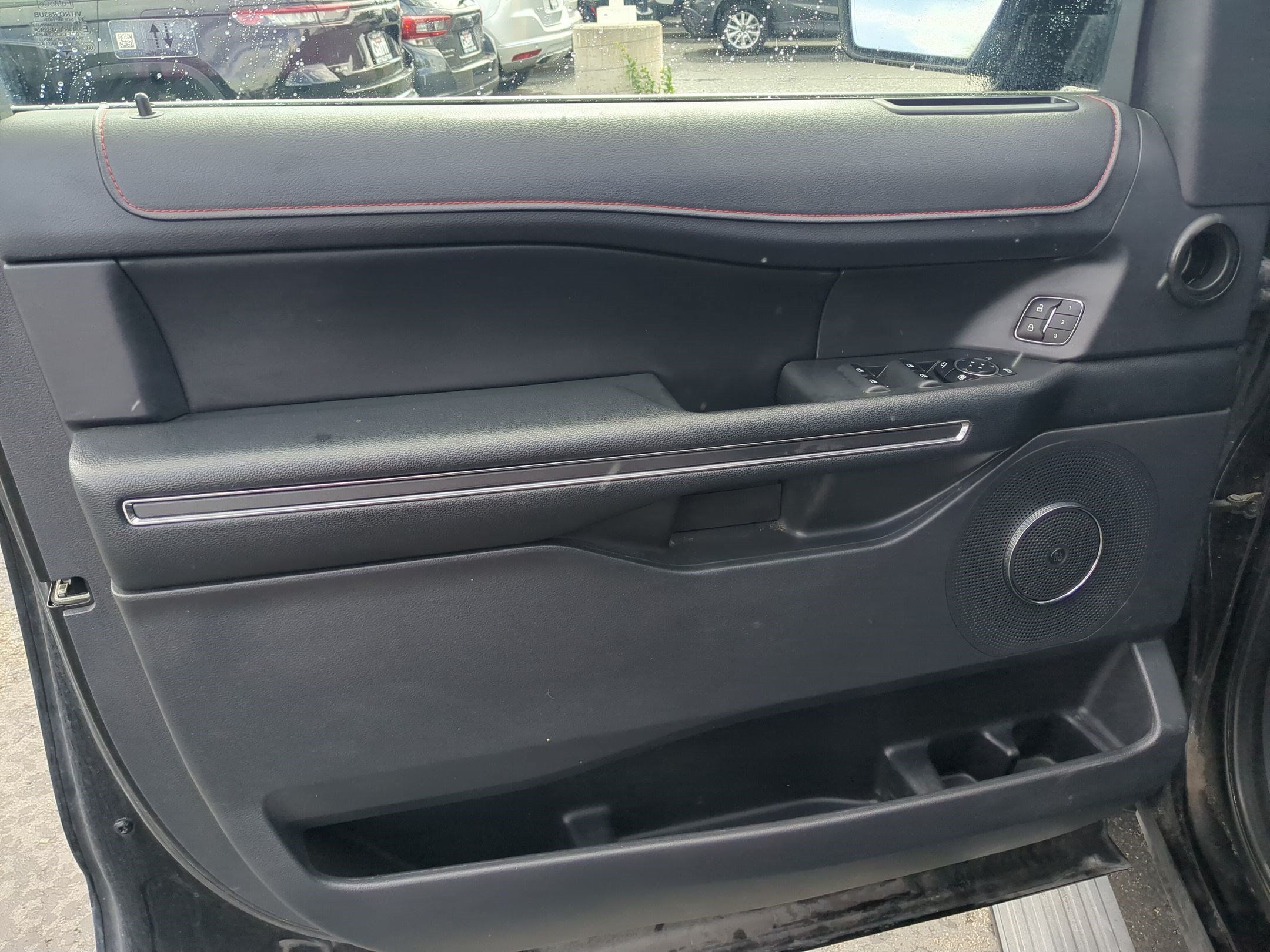 Used 2023 Ford Expedition Max Limited AWD/4WD image 14