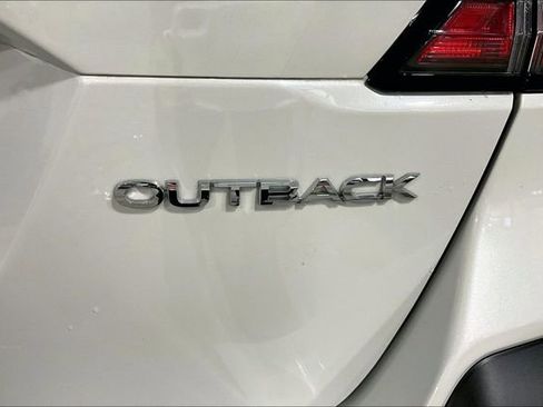 Used 2025 Subaru Outback Limited AWD/4WD image 8