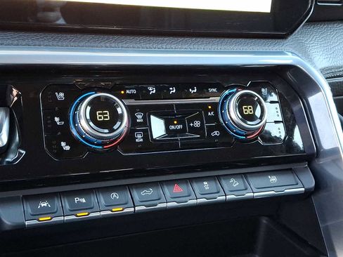 Used 2022 GMC Sierra 1500 Denali image 17