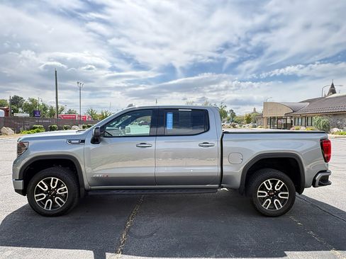 Used 2025 GMC Sierra 1500 AT4 w/ AT4 Premium Package AWD/4WD image 13