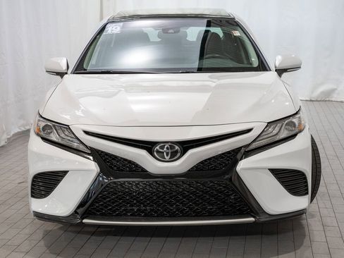 Used 2019 Toyota Camry XSE image 2