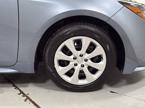 Certified 2025 Toyota Corolla LE image 21