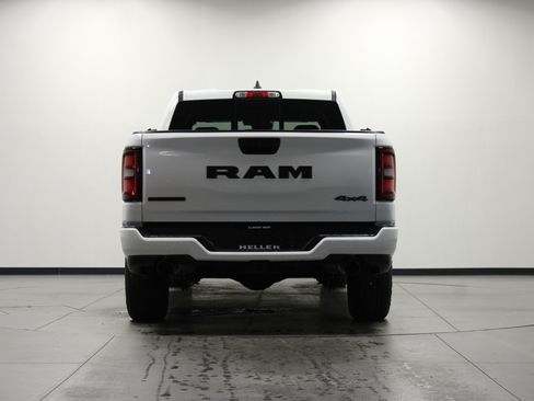 Used 2025 RAM 1500 Big Horn AWD/4WD image 5