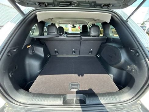 Used 2020 Jeep Cherokee Limited AWD/4WD image 12