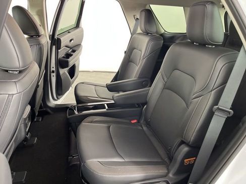 New 2026 Nissan Pathfinder SL w/ SL Premium Package FWD image 43