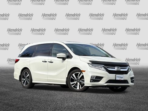 Used 2019 Honda Odyssey Elite image 2