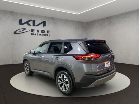 Used 2023 Nissan Rogue SV image 6