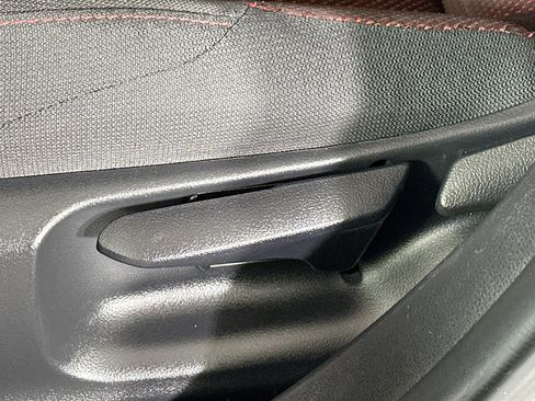 Used 2025 Toyota Corolla SE image 13