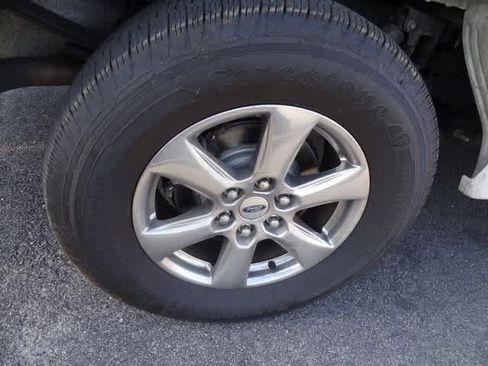 Used 2019 Ford F150 Lariat w/ Equipment Group 502A Luxury image 15