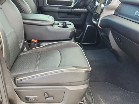 Used 2024 RAM 3500 Laramie image 12