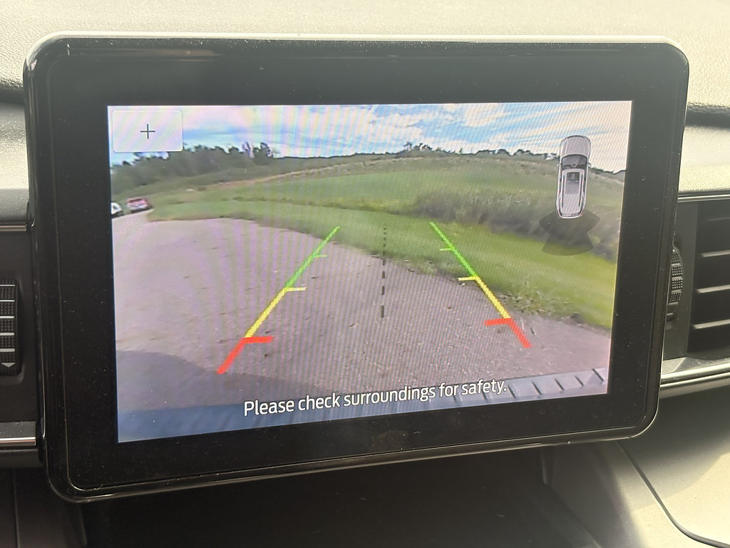 Used 2021 Ford Explorer XLT w/ Equipment Group 202A AWD/4WD image 38