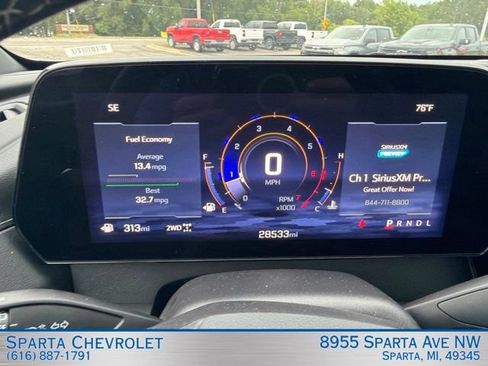 Used 2025 Chevrolet Traverse LT w/ Sun and Wheel Package AWD/4WD image 16