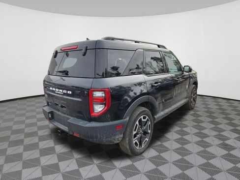 Used 2021 Ford Bronco Sport Outer Banks w/ Outer Banks Package (96D) image 4
