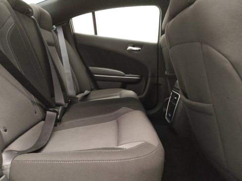 Used 2022 Dodge Charger SXT RWD image 19