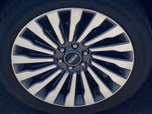 Used 2019 Lincoln Navigator L Reserve AWD/4WD image 8