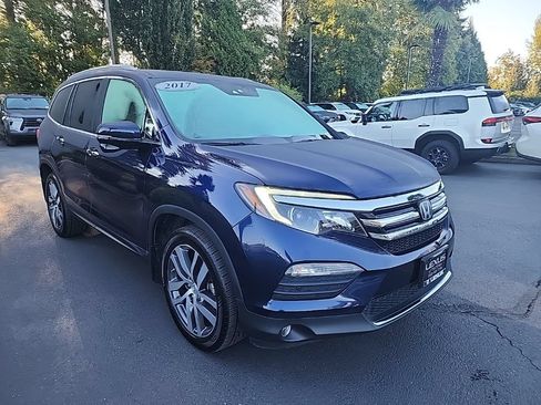 Used 2017 Honda Pilot Touring image 6