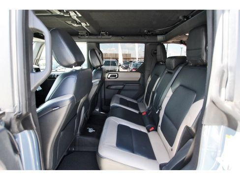 Certified 2024 Ford Bronco Wildtrak AWD/4WD image 10