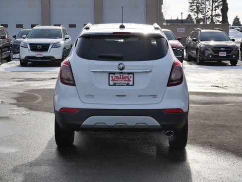 Used 2022 Buick Encore Preferred w/ Safety Package image 7