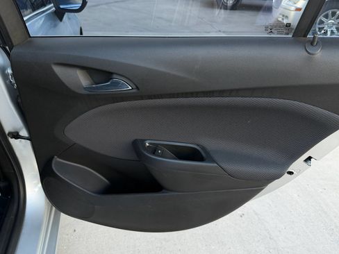 Used 2019 Chevrolet Cruze LT w/ Convenience Package FWD image 14