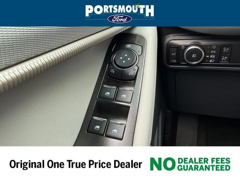 New 2026 Ford Explorer Active w/ Active Comfort Package AWD/4WD image 28