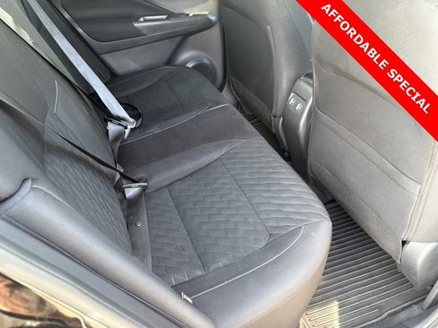 Used 2021 Nissan Kicks SV image 32