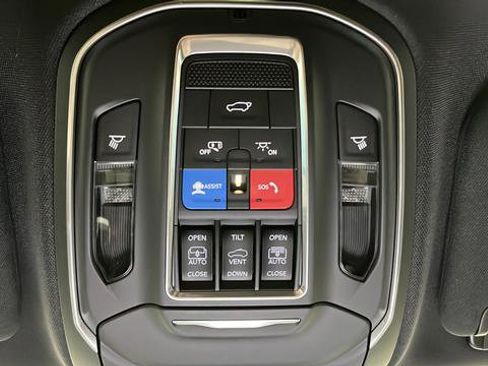 New 2026 Jeep Cherokee Limited AWD/4WD image 32
