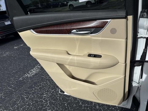Used 2019 Cadillac XT5 Luxury image 13