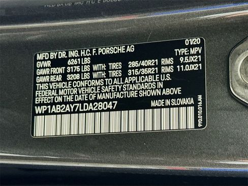 Used 2020 Porsche Cayenne S image 34