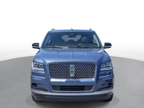 Used 2023 Lincoln Navigator L Reserve AWD/4WD image 3