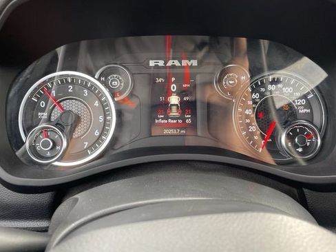 Used 2024 RAM 2500 Big Horn w/ Bed Utility Group image 20